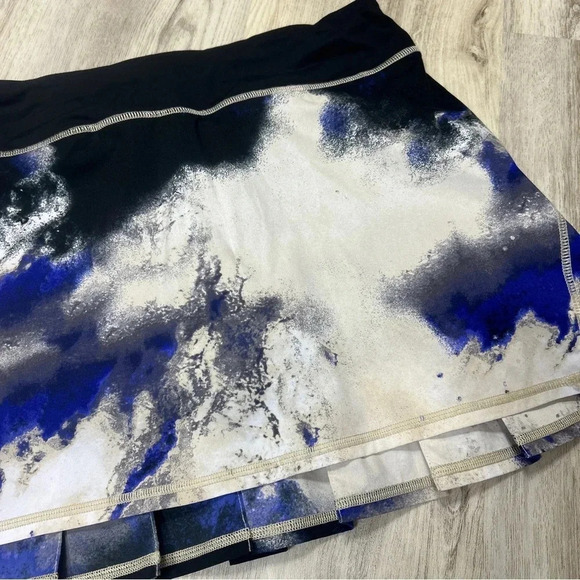Lululemon Pace Setter Pleated Skirt Milky Way Galaxy Blue Marble RARE🦄 / 8T - Picture 6 of 16
